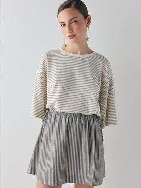 VRG GRL NWT Hope Mini Skirt in Charcoal Stripe size 6